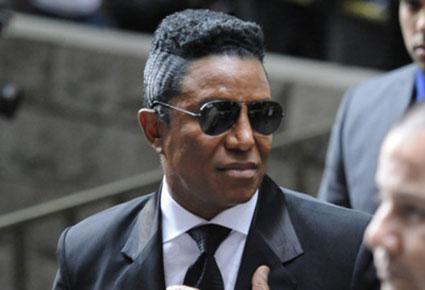 أسرار ويتني هيوستن إلى العلن: علاقة غرامية مع جيرماين جاكسون